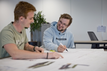 afbeelding vacature werkvoorbereider calculator sfi